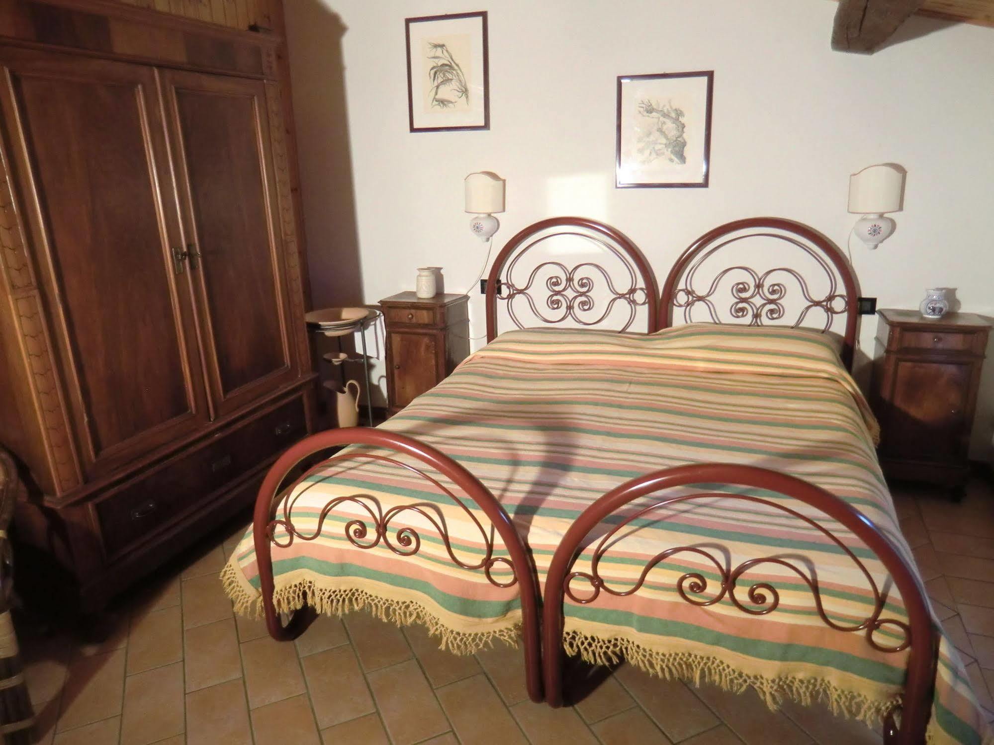 Agriturismo Ca'De'Gatti Faenza Buitenkant foto