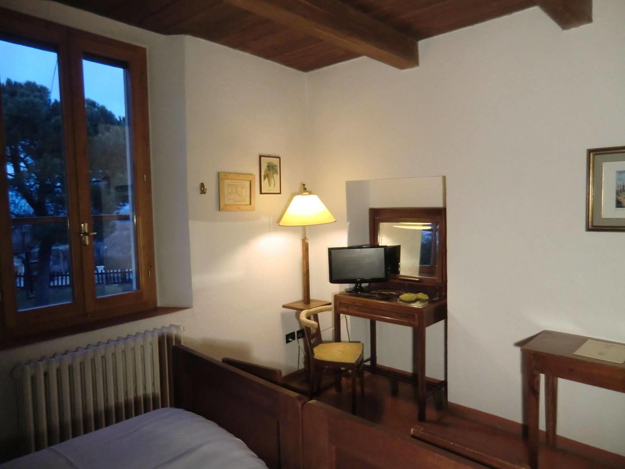 Agriturismo Ca'De'Gatti Faenza Buitenkant foto